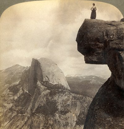 A Natures legnagyobb tájára néző kilátás – a Glacier Point N.E. Yosemite Valley, Cal., 1902. alkotó: Underwood and Underwood