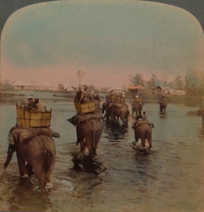 Egy napos forgatás után visszatér a táborba, Bebar dzsungel, India, 1909. Művészek: Elmer Underwood, Bert Elias Underwood. alkotó: Underwood and Underwood