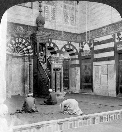Az imafülke és a szószék Kait Bey sírmecsetében, Kairóban, Egyiptomban, 1905. alkotó: Underwood and Underwood