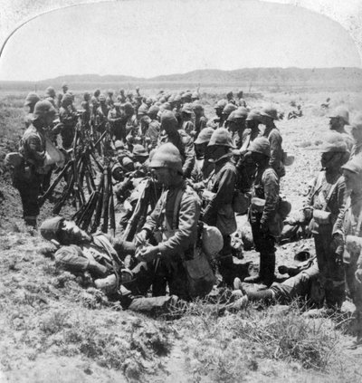 A szomorú névsorsolás, miután néhány britet levágtak Dordrechtben, 1900. december 30-án. alkotó: Underwood and Underwood