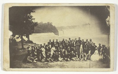 Untitled (Group at Niagara Falls) alkotó: Unknown