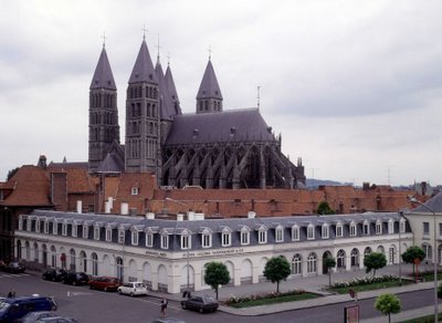 Cathedrale de Tournai (Belgium), kilátás kívülről. alkotó: Unknown artist