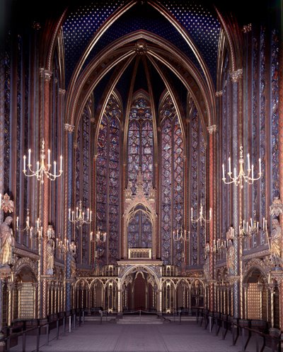 A párizsi Sainte Chapelle belső képe: Magas kápolna, építészet alkotó: Unknown artist