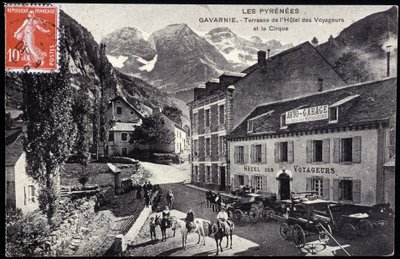 Les Pyrenees, Gavarnie: a Hotel des Voyageurs terasza és a cirkusz - képeslap, 19. század vége alkotó: Unknown artist