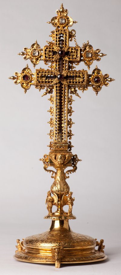 Ereklyetartó kereszt. Fémkovácsolás ékszerekkel. Eredeti apátság (Saint-Amand Tournai, volt Elnone. XVI. sz. alkotó: Unknown artist