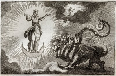 Royaumont Biblia, Újszövetség: Jelenések könyve. Szent János lát egy hétfejű, tíz szarvú szörnyeteg fenevadat és egy fénytől körülvett terhes nőt, akinek a lába alatt a hold, fején pedig tizenkét csillagból álló korona. Illusztráció 1811-ből. alkotó: Unknown artist