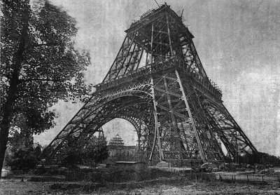 Az Eiffel-torony állapota 1888 júliusában az Ifjúság 1888-as újságjában. alkotó: Unknown artist