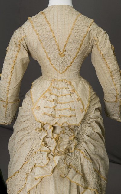 Trousseau ruha alkotó: Unknown artist