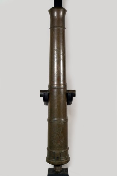 Bronz hatfontos, torkolattöltő ágyú alkotó: Unknown artist