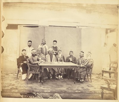 [Férfiak csoportképe, India] alkotó: Unknown artist