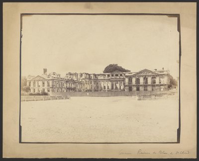 [A Saint-Cloud kastély romjai] alkotó: Unknown artist