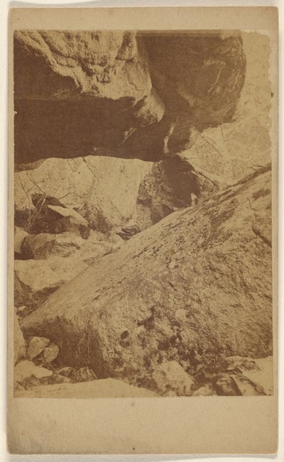 [Nagy sziklák azonosítatlan látványa] alkotó: Unknown artist