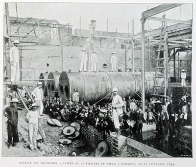 Haiphong pamut fonású gőzkazánok felszerelése 1899.09.25-én - Robert Dubois „” Le Tonkin en 1900”-ban. alkotó: Unknown photographer