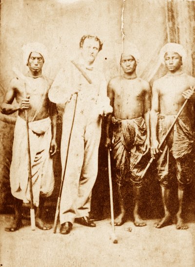 Joseph Sherer hadnagy, Cachar felügyelőjének asszisztense, hordozóival, Manipur, 1861 körül alkotó: Unknown