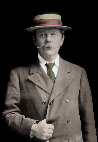 Sir Arthur Conan Doyle (1859-1930), angol író, „Sherlock Holmes” karakterének megalkotója portréja. alkotó: Unknown photographer