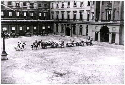 Viktória királynő elhagyja a Buckingham-palotát, gyémánt-jubileum, 1897. június 22. (f/w fotó) alkotó: Unknown photographer
