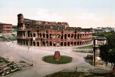 Róma. Kilátás a Colisee-ra. Photochrome sd. 1900 körül. alkotó: Unknown photographer