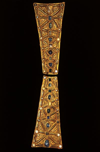Egy körmenet kereszt nyaka aranyból, gránátból és gyöngyből a Guarrazar kincséből, 7. század (arany, gránát és gyöngy) alkotó: Visigothic
