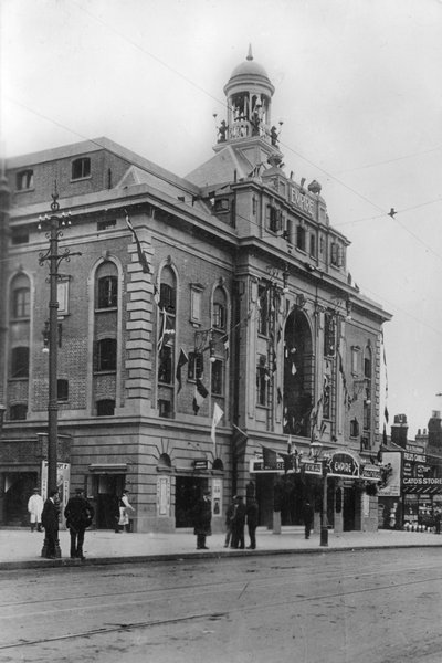 Chiswick Empire, Chiswick, London, XX. század eleje. alkotó: W. F. Seymour