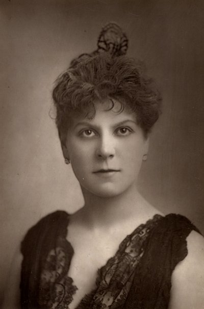 "" Jessie Millward (John Glendinning asszony) angol színésznő. Henry Irving színházi társulatának tagja. (fabury típusú) alkotó: W. and D. (after) Downey
