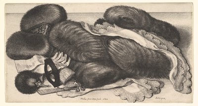 Kézmelegítők és ruhadarabok egy asztalon alkotó: Wenceslaus Hollar