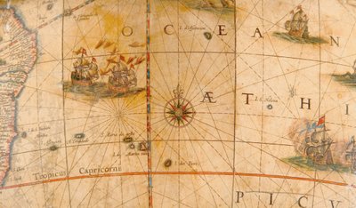 Részlet az Atlanti-óceánon harcoló hajókról egy szárazföldi földgömbről 1645/48 alkotó: Willem Blaeu