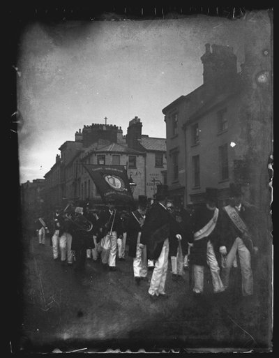 Hibernian Society Procession, Cardiff, 1892. alkotó: William Booth