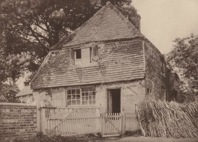 Cottage at Corner of Churchyard, Hellingley, Sussex (fekete-fehér fotó) alkotó: William Galsworthy Davie