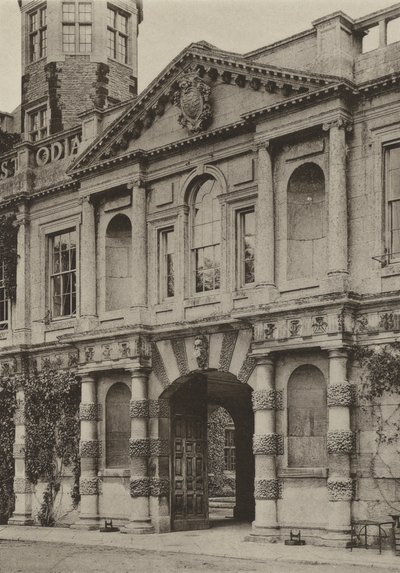 Doorway, The Gateway, Castle Ashby, Northants (f/w fotó) alkotó: William Galsworthy Davie