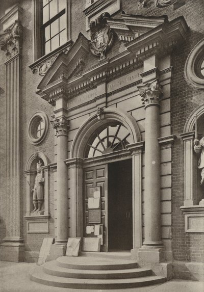 Doorway, The Guildhall, Worcester (f/w fotó) alkotó: William Galsworthy Davie