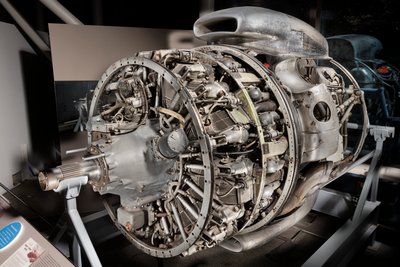 Wright Turbo-Cyclone 18R-3350-TC 972TC18DA2, 2 soros, radiális motor, 1952. alkotó: Wright Aeronautical