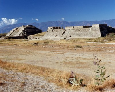 Kilátás az északi platformra (i.e. 500-850) alkotó: Zapotec Zapotec