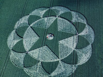 Gabonakör árpaföldön, Avebury Trusloe, Wiltshire, 1998. június 20. (légi fénykép) alkotó: Ferdinand Georg Waldmuller