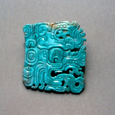 Itzamna metszete egy sírból Topoxteban, Petenben, Guatemalában, klasszikus korszak, i.sz. 300-900 körül (jáde) alkotó: Hippolyte Lalaise Devéria