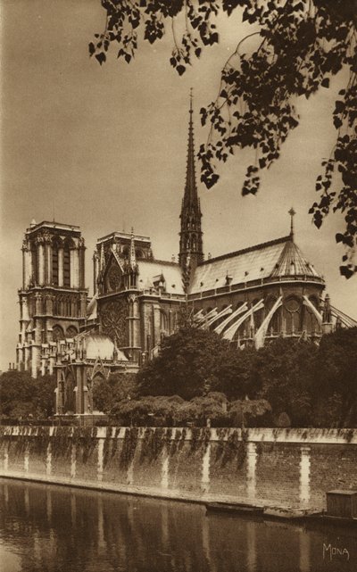 Párizs: Notre Dame katedrális (f/w fotó) alkotó: . .