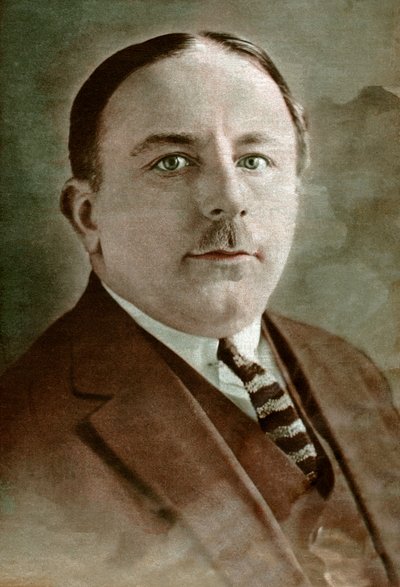 Roger Salengro alkotó: . .