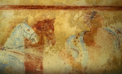 Temetési menet lovakkal és férfifigurákkal, freskó, részlet, Kék démonok sírja, Tarquinia nekropolisza (UNESCO Világörökségi Lista, 2004), Lazio, Olaszország. Etruszk civilizáció, ie 5. század (fotó) alkotó: Unbekannt Unbekannt
