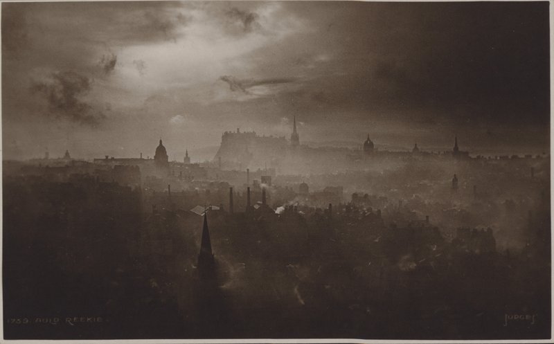 Auld Reekie (f/w fotó) alkotó: (after) English photographer