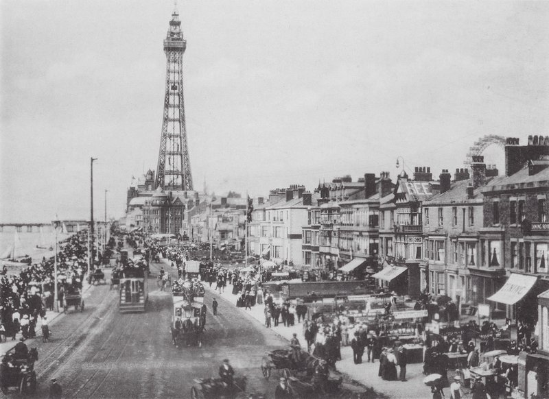 Central Promenade, Blackpool (fekete-fehér fotó) alkotó: (after) English photographer