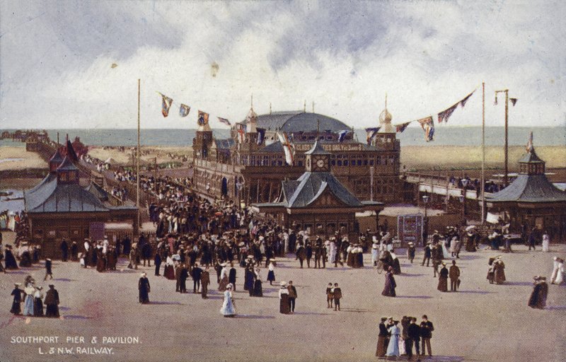 Southport Pier and Pavilion (színes fotó) alkotó: (after) English photographer