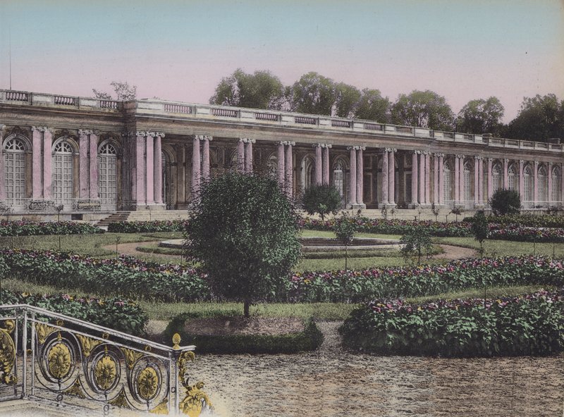 Grand Trianon, Facade sur les Jardins, Great Trianon, Elölnézet a kertre (színes fotó) alkotó: (after) French Photographer