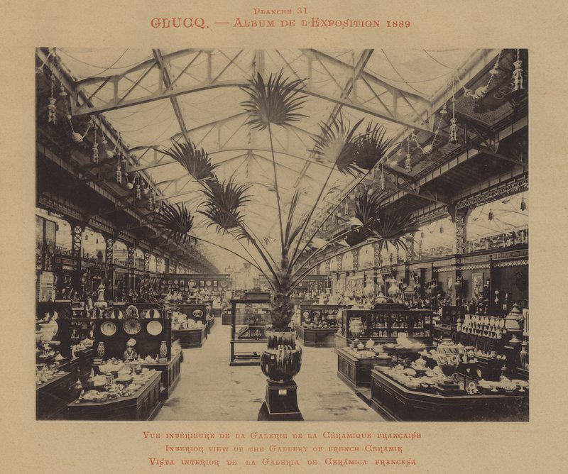 A francia kerámia galériájának belső képe (f/w fotó) alkotó: (after) French Photographer