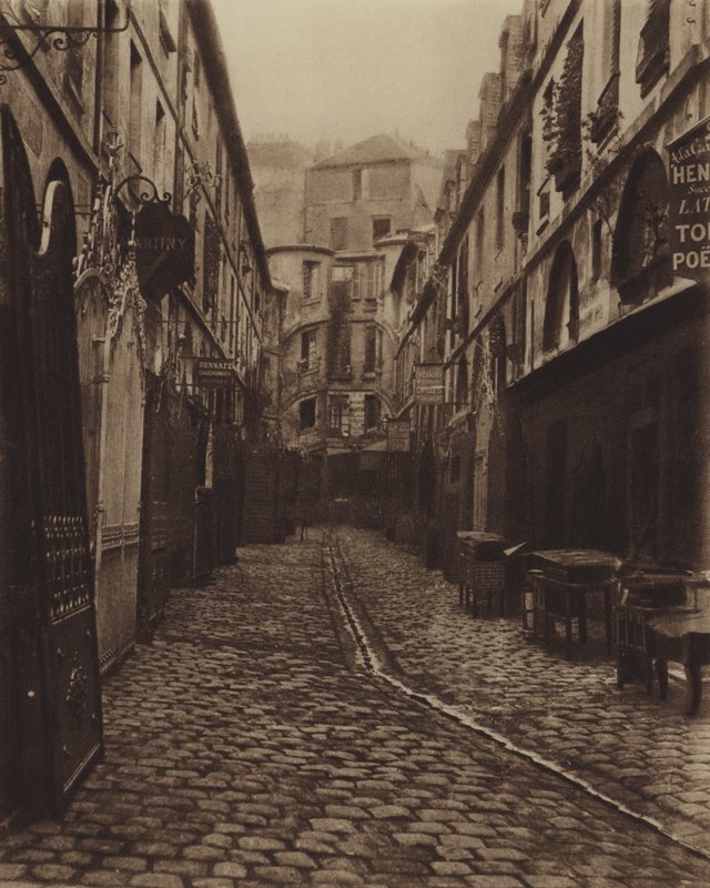 A Sárkány udvar, rue de Rennes alja (fekete-fehér fotó) alkotó: (after) French Photographer