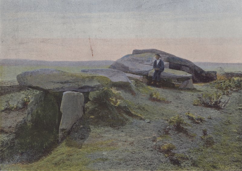 A Mane-Lud dolmen, Locmariaquerben (színes fotó) alkotó: (after) French Photographer
