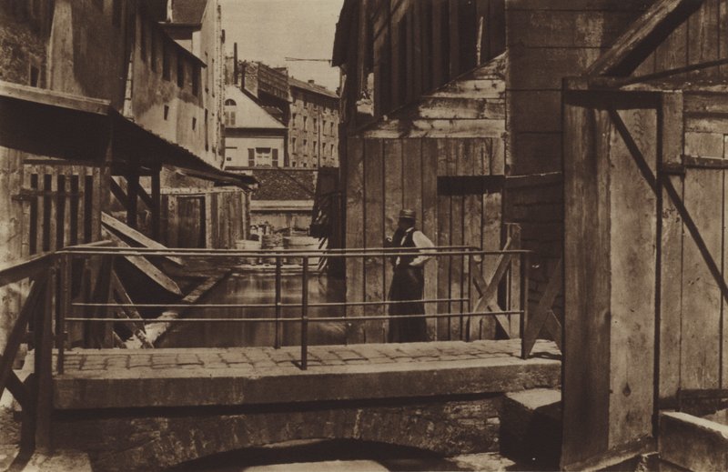 A Bievre partja a rue des Gobelins alján (f/w fotó) alkotó: (after) French Photographer