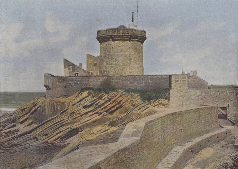 Saint-Jean de Luz, Socoa Tower (színes fotó) alkotó: (after) French Photographer