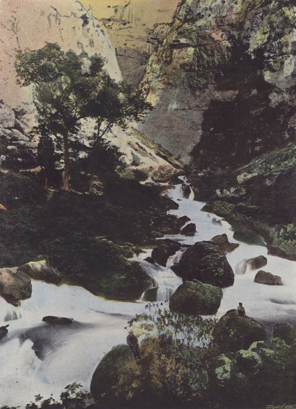 A Sorgue forrása a Fontaine de Vaucluse-nél (színes fotó) alkotó: (after) French Photographer
