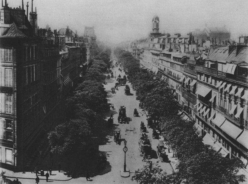 A Grand Boulevards a Druot téren (f/w fotó) alkotó: (after) French Photographer