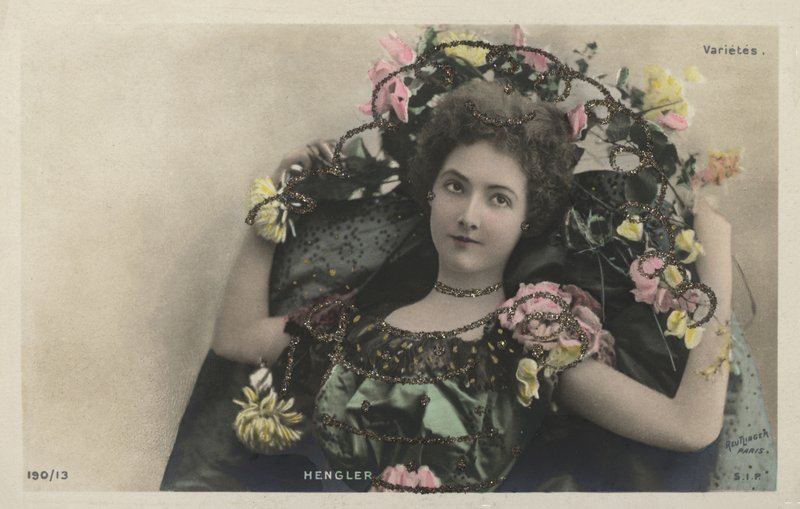 flóra hengler alkotó: French Photographer
