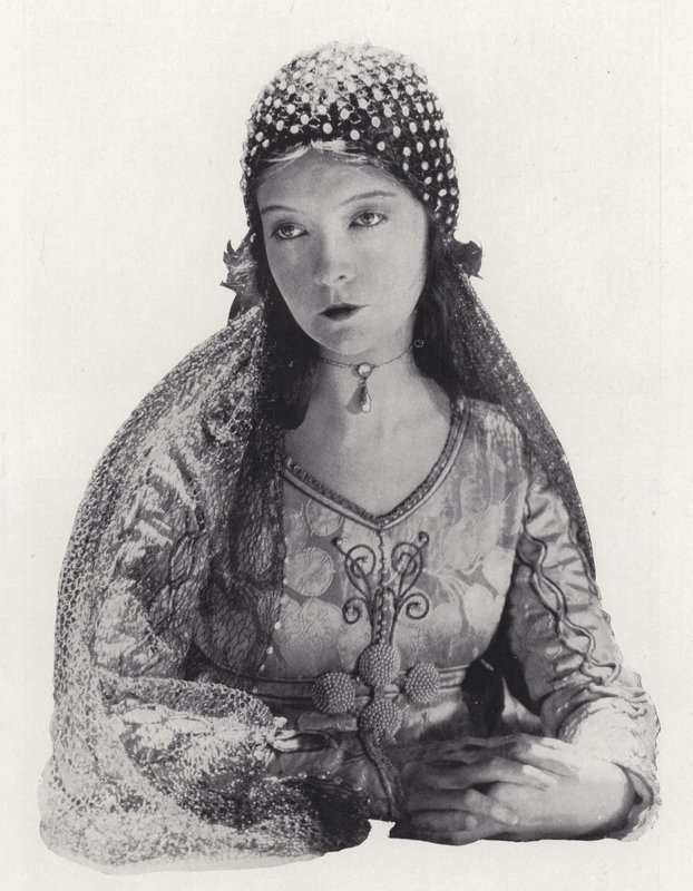 Lillian Gish amerikai színésznő és filmsztár alkotó: American Photographer